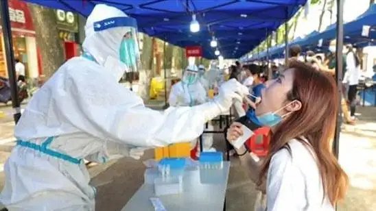 西安一家4口未按要求参与核酸检测并隐瞒发烧症状，最终得到了什么处罚？