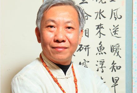 何荣柱的担任职务