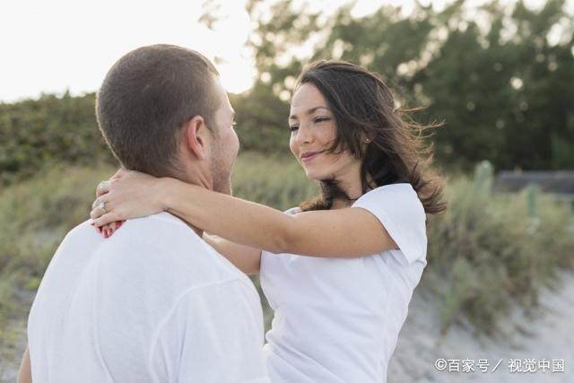 为什么女人到了40岁容易出轨？大家怎么看？