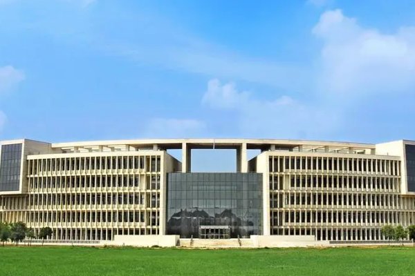 山东理工大学图书馆为什么排名那么高