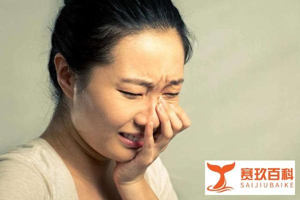 我16岁没了双亲，有人说要做我的父母，他们的身份你不敢相信