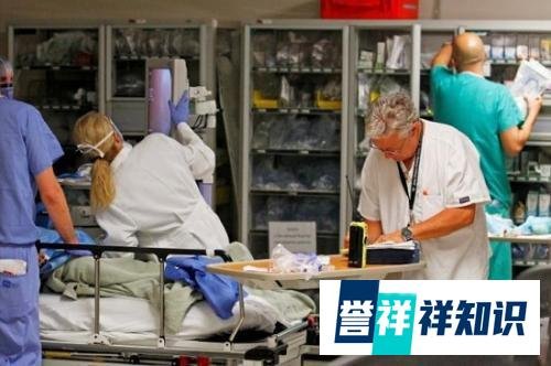 男子扫墓后发烧竟因吸入霉菌:咳嗽不止、胸痛发烧。