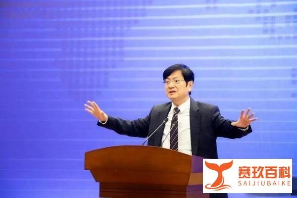 “网红教授”郑强卸任名校书记，盘点七大出圈语句