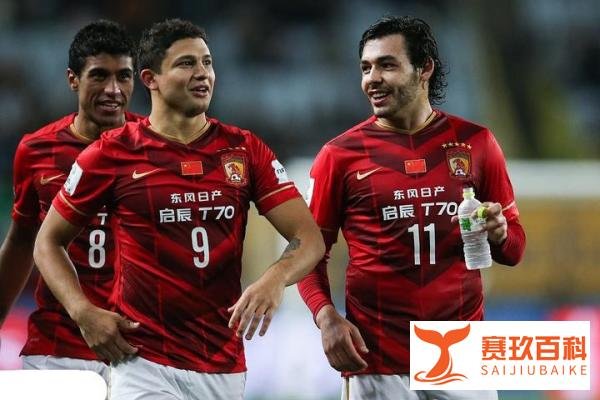李铁在下1盘大棋!艾克森后遗症:2大归化连夜跑路,国足连越南也搞不过?