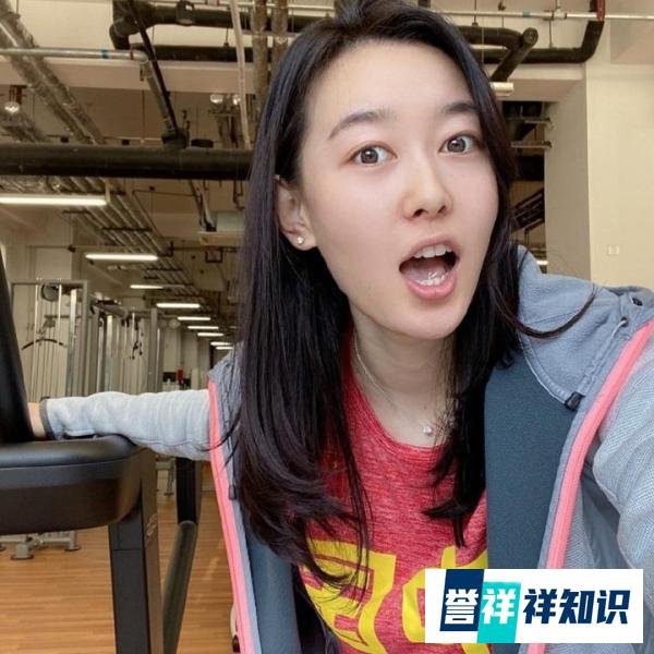 孙一文夺第三金，摘下口罩瞬间美翻众人，不少人怒赞比李小冉还美