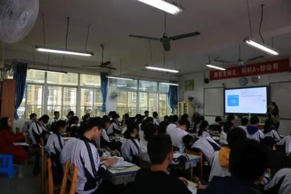 糟粕形容人是什么意思