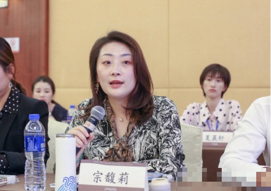 娃哈哈继承人宗馥莉多少岁