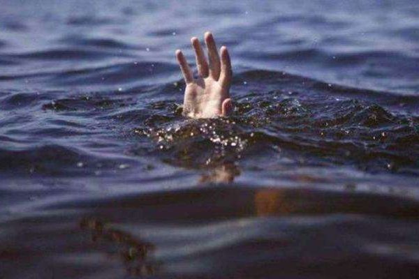 湖南一大学女生溺亡,死前把1100红包转给闺蜜,此举究竟是为何?