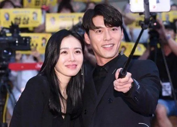 孙艺珍官宣结婚后首亮相，她此次是以怎样的造型亮相的？