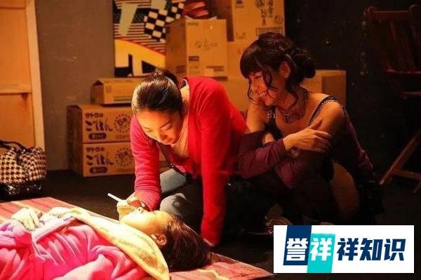 日本尺度片《现场不NG》:扒开灰色产业的表面和真实的生存现状