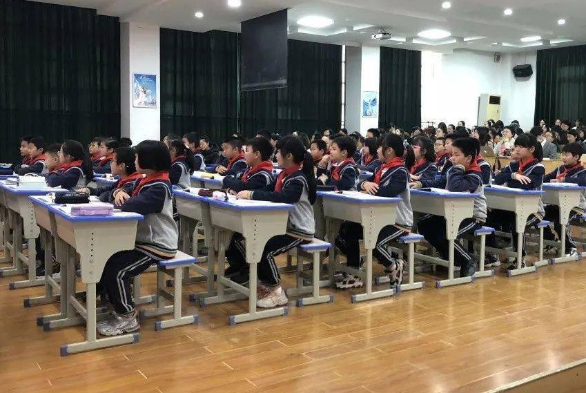 冼怎么读?