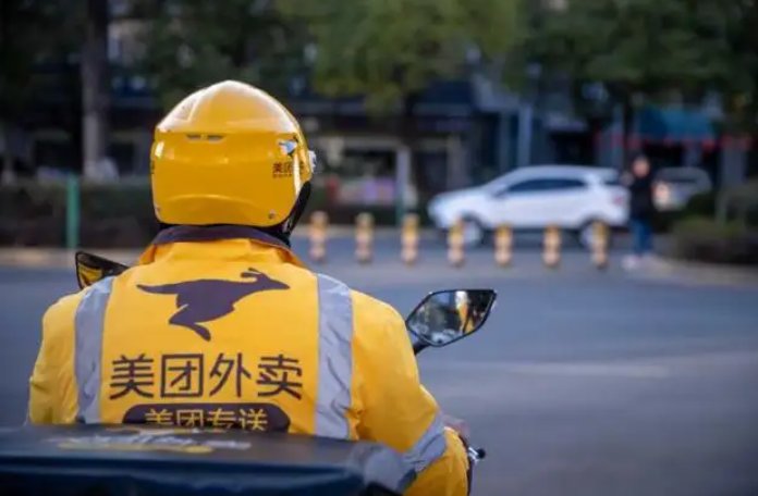 上海在岗外卖骑手达1.8万人，上海每天的配送量达到了多少？