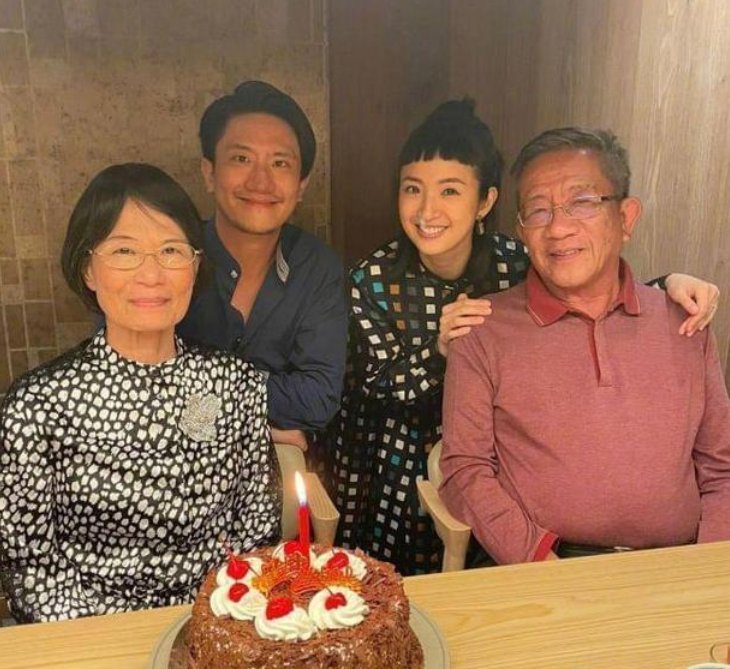 林依晨首晒女儿脚丫照迎接39岁生日，她会选择在何时复出拍戏？