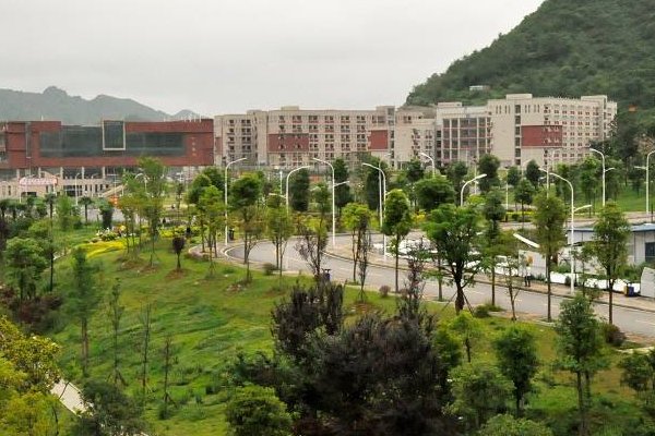 贵阳汽修专业好的学校