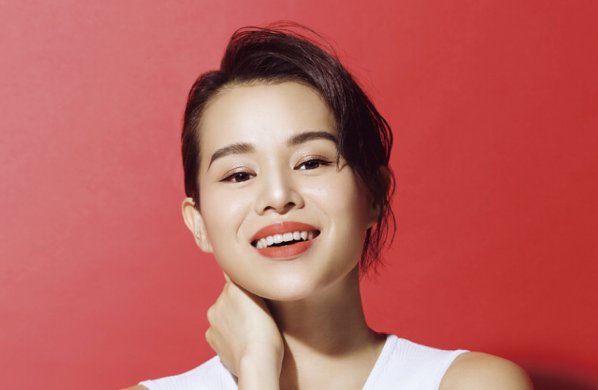 胡杏儿官宣三胎生子,现在过得很幸福,黄宗泽会不会感到很后悔?