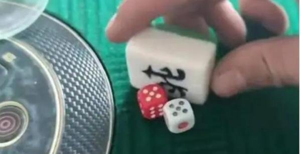 打麻将连续12把天胡,一气之下牌友报警