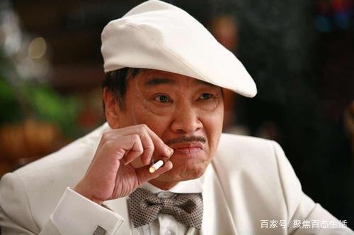 吴孟达病逝，和周星驰32年恩怨成回忆，当年两人为何反目成仇？又如何化解？