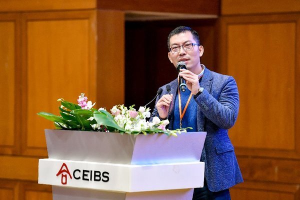 精锐教育张熙卖惨，为什么预收27亿元的学费还是无法偿还债务？