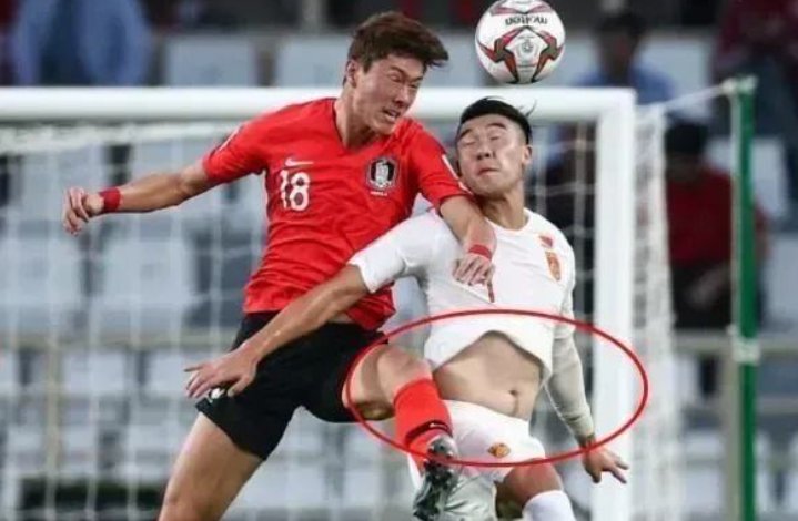 中国男足代表团的成员看了女足的比赛，他们有什么感想？
