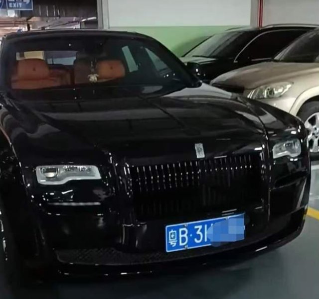 媒体评“宾利车位”风波,已成反腐线索,此事将会如何解决?