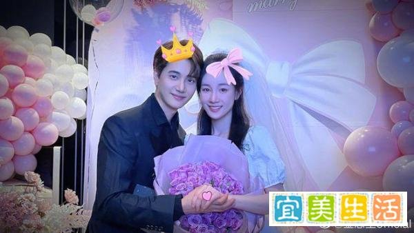 金恩圣晒亲密照宣布与张檬结婚：终于娶到你了