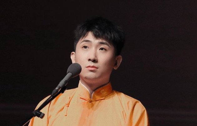 尚九熙爬山什么梗？