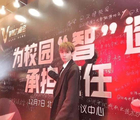 温冬,你们口中别人家的老师,网红数学老师温冬