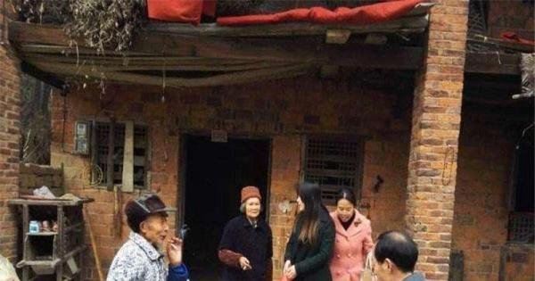 上班第一天碰瓷 选择保姆应该注意什么