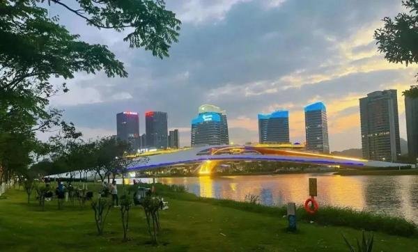 广州又一“高颜值”公园走红，是南沙“最靓的仔”，奉旨钓鱼，可过夜露营，地铁直达，免费
