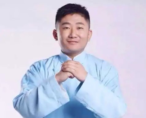德云社翻车,人民网狠批陈霄华事件,郭德纲是怎么回应的?