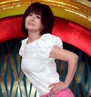 52岁刘嘉玲可能考虑代孕?如果成功这些60岁以上的女明星也可试试