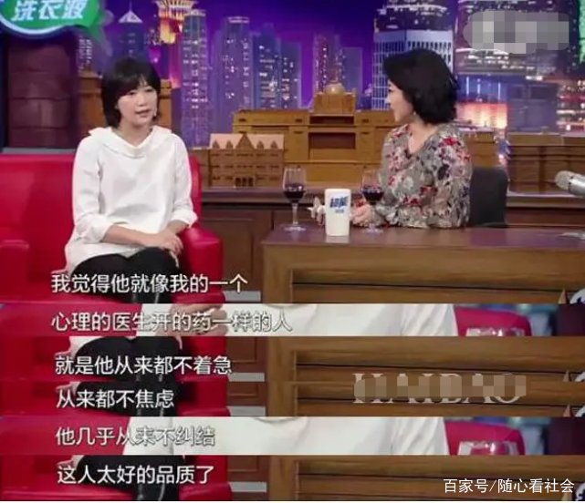 徐静蕾晒与黄立行旧照:对的人,就是让你变得更好的人,你怎么看?