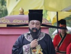 清官难断家务事下一句是什么?