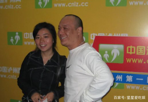 古惑仔b哥被保镖暗算,原因竟是不同意和富婆喝酒,究竟是怎么回事?