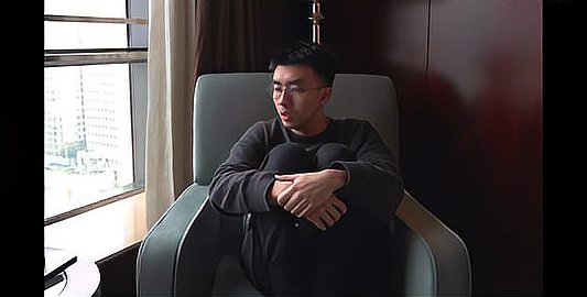 老坛胡说哪个大学毕业