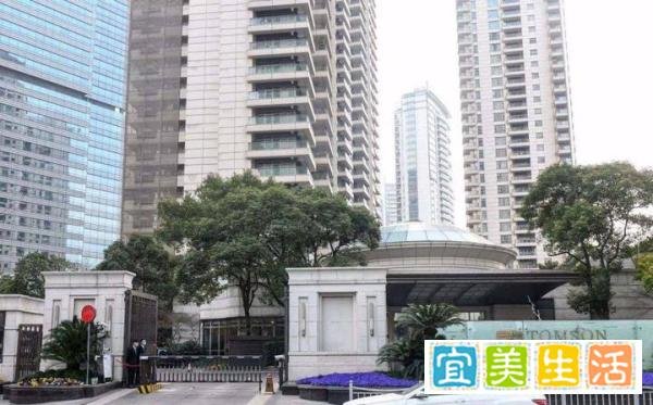 真“汤”臣一品？9500万买的豪宅屡遭粪水灌溉，原因竟然是....