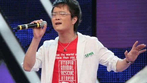 歌手海峰跳楼离世,舍下年幼的两个儿子和娇妻为哪般?