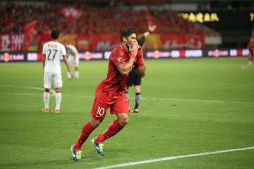 胡尔克伤退,究竟会给上海上港带来什么麻烦?