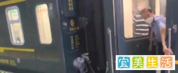 列车未载所有乘客就发车?官方致歉：已将未上车旅客送到目的地！