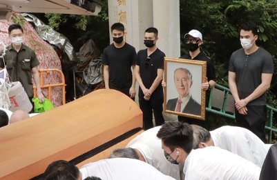 赌王何鸿燊的寿棺800万,究竟是什么棺木价值会这么大?