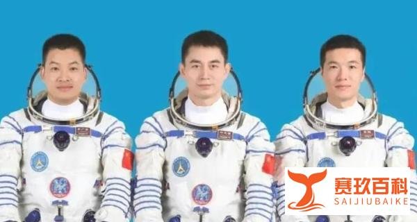 37岁的李广苏成为神舟十八号航天员，家庭背景曝光：母亲在家务农