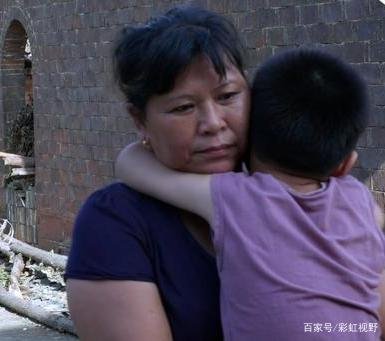 宋小女照顾儿女20多年,是否也应该得到前夫的一定补偿?