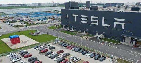 马斯克跑了!出售75%比特币,套现63亿!上海工厂关闭致收入下降