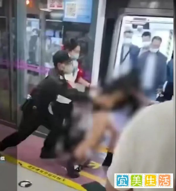 践踏女性尊严，不是小事！说说西安地铁保安拖拽女子事件