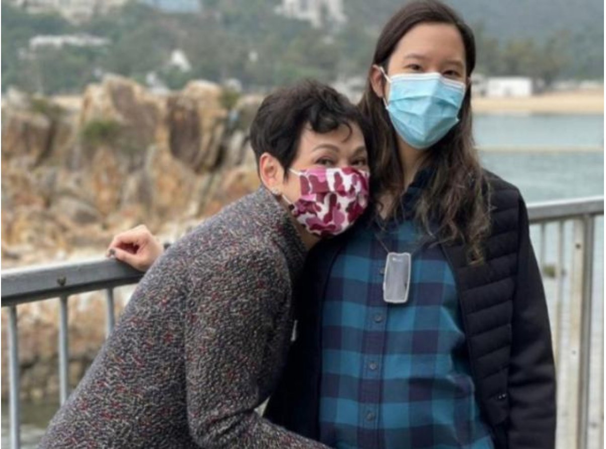 周润发前妻余安安宣布当外婆,当初是何缘故与周润发分手?