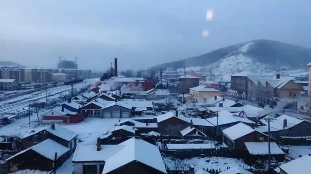 为何内蒙古根河刚出伏天就开始供暖了呢?
