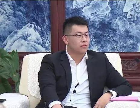 德国18岁少年成最年轻亿万富豪，他如何取得了这么高成就？