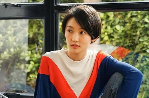 周依然怎么出道的