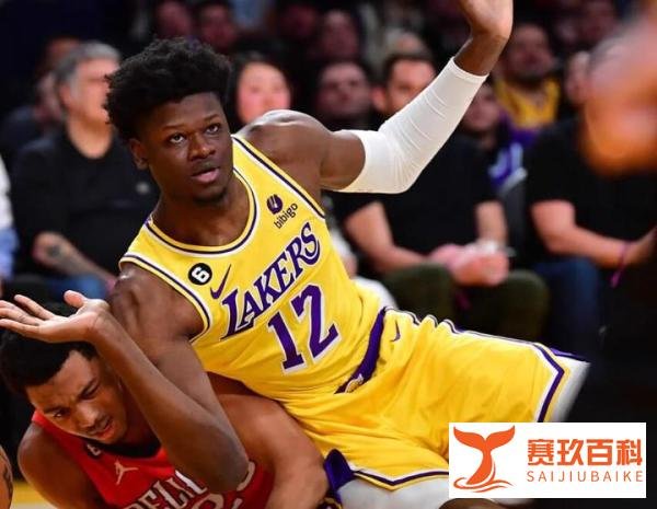 底薪加盟76人！再骗恩比德一年，莫雷野心昭然，让哈登成全美笑柄