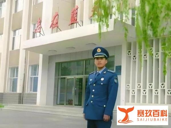 37岁的李广苏成为神舟十八号航天员，家庭背景曝光：母亲在家务农